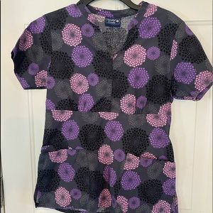 Sanibel XS scrub top